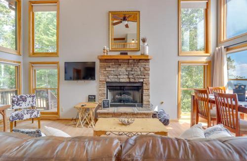 Ranger House | Scenic Talking Rock Creek Resort Home with Hot Tub