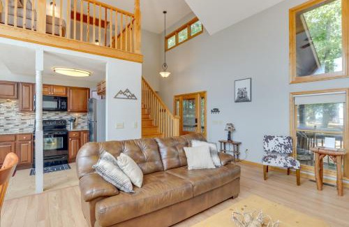 Ranger House | Scenic Talking Rock Creek Resort Home with Hot Tub