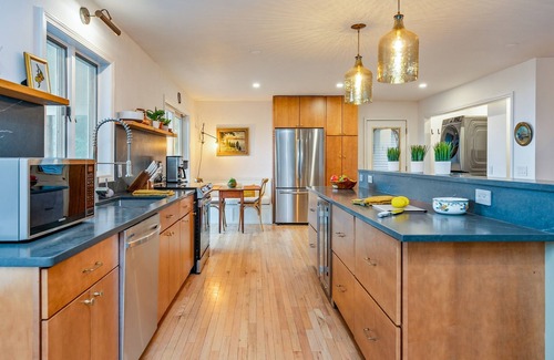 Naples House | Scenic Views | Pet Friendly | Newly Renovated | Pond