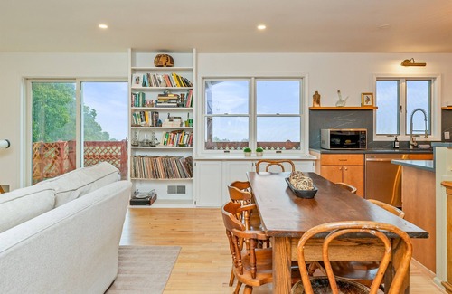 Naples House | Scenic Views | Pet Friendly | Newly Renovated | Pond