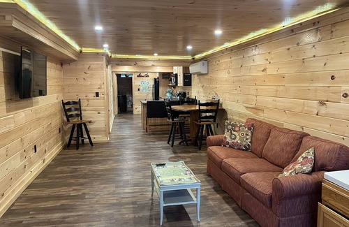 Harrisville Condo | Scenic views with 100 feet of private lake frontage