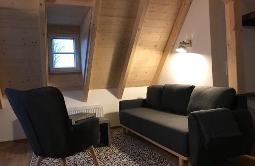 Schwarzenberg/Erzgeb. Apartment | Schöne Dachwohnung mit 2 Schlafzimmern im Zentrum von Schwarzenberg - Erzgebirge