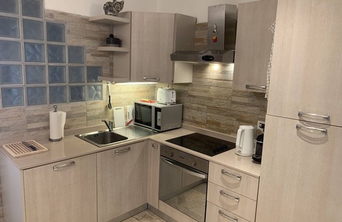 Vira Apartment | Schöne Ferienwohnung App.36 mit Privatstrand