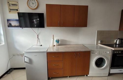 Bar Apartment | Schöne Gemütliche Fewo mit Meerblick, Terrasse und Carport in Strandnähe
