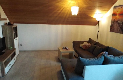 Pottenstein Apartment | Schöne Geräumige Ruhige Fewo auf dem Land