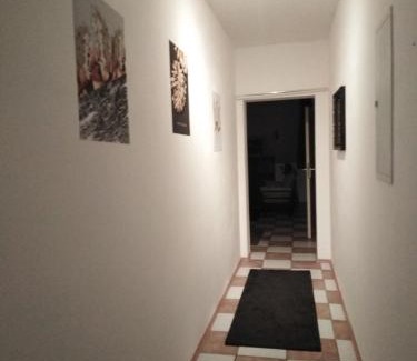 Fraulautern Apartment | Schöne Studiowohnung, renoviert, zentrale Lage