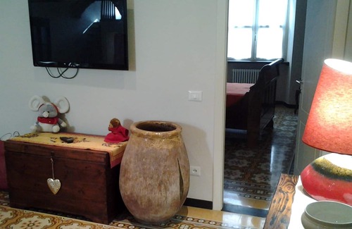Pieve di Teco Apartment | Schöne Wohnung im Zentrum, günstiger Wochenpreis, kostenloses WLAN, 5 Betten