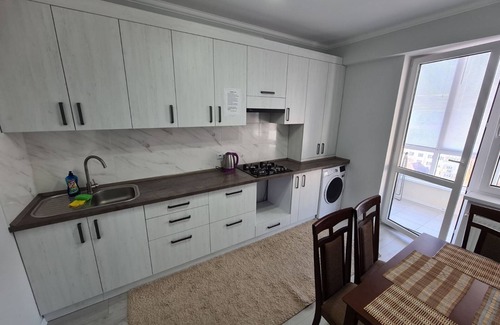 Chisinau Condo | Schöne Wohnung mit Schöner Aussicht auf die Stadt