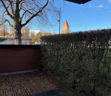 Neu-Ulm Apartment | Schönste Donaulage mit Terrasse 2