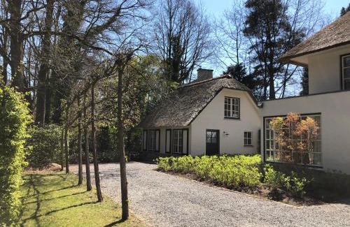 Schilde House | Schilde Cottage