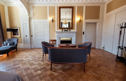 Neustrelitz Hotel | Schlosshotel Neustrelitz