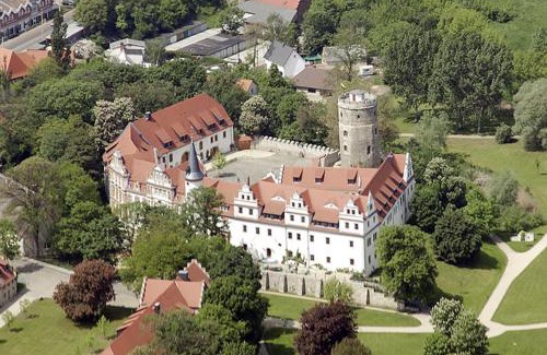 Schkopau Hotel | Schlosshotel Schkopau