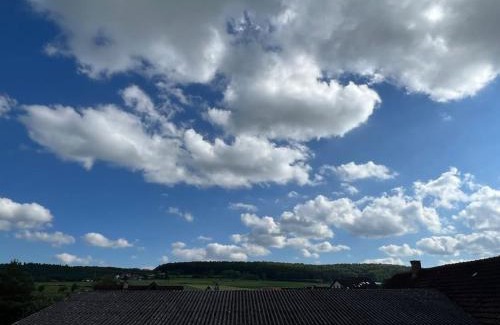 Simmozheim Apartment | Schwarzwald-Luft 3,5 Zimmer 90qm mit Doppelgarage