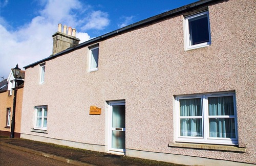Helmsdale House | Scottish Highlands: cosy & quiet 4 bed House for 8 Guests UPDATED PHOTOS 2024