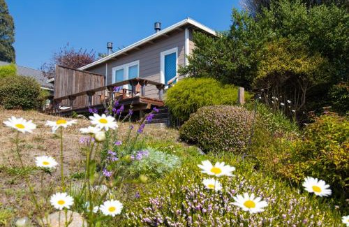 Albion Hotel | SCP Mendocino Coast Lodge
