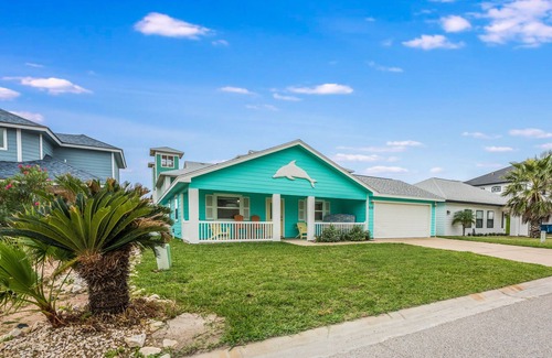 Safe Harbor House | Sdl628-diving Dolphin