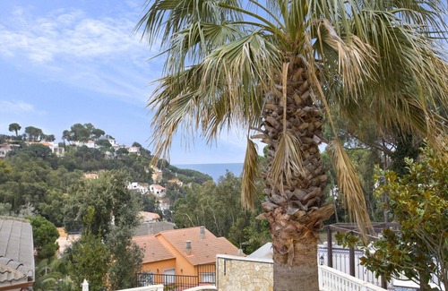 Lloret de Mar Villa | Sea and mountain view villa with pool