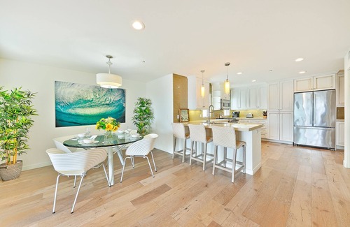 Beach Barber Tract House | Sea and Palms 2 - Modern condo with ocean views, walk to beach and restaurants