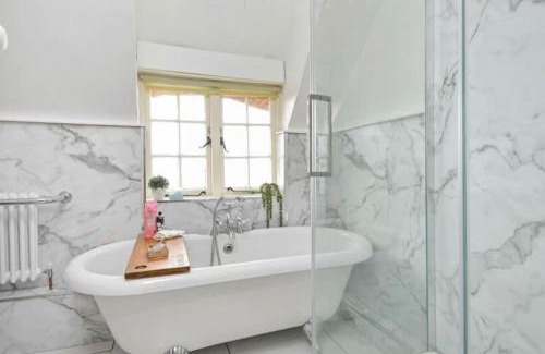 South Hayling House | Sea Breeze