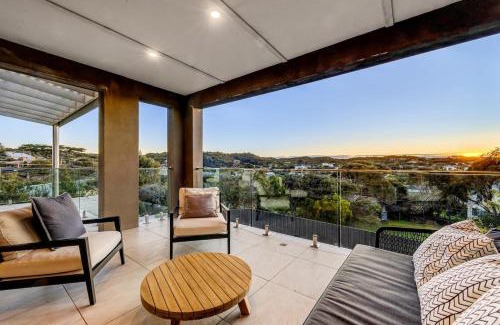Sorrento House | Sea Breeze Sorrento -Shops 280m Beach 800m-12pax