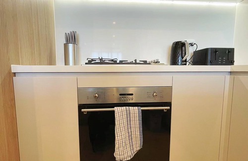 Hurstville Apartment | Sea & City View 2BR @ Hurstville