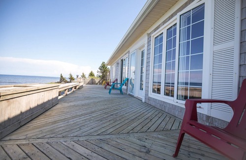 Amherst House | Sea escape ocean front paradise