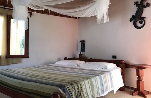 Andavadoaka Hotel | Sea Front Bungalow and Italian Chef