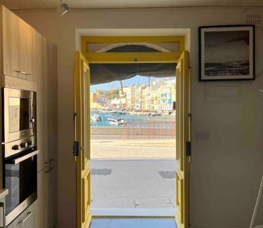 Kalkara Apartment | Sea Front Studio with Valletta Views
