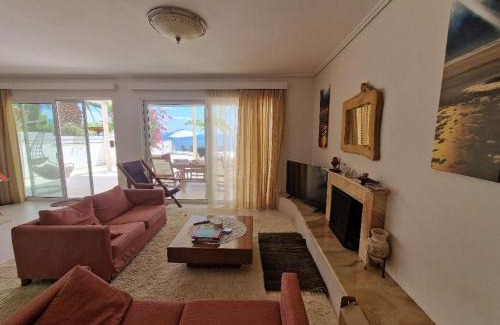 Isthmia House | Sea Front Villa near Athens