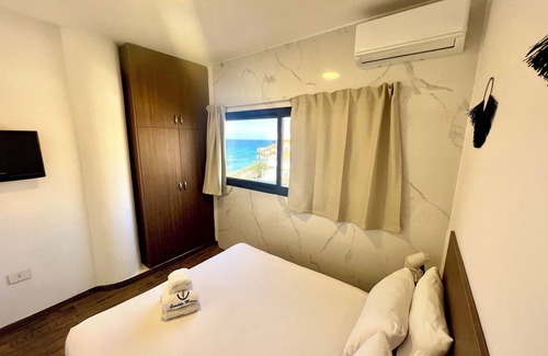 Halat Resort | Sea la vie 1 BR@ Gondola Marine Resort Halat 24/7 power