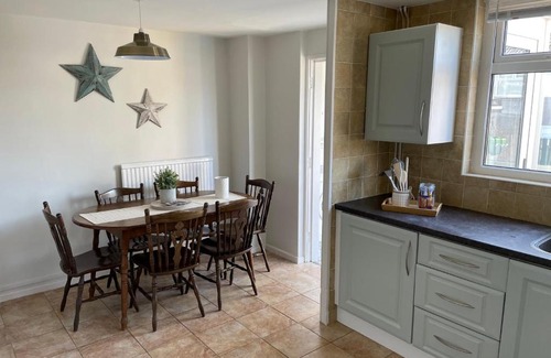 Portstewart House | Sea Side Getaway