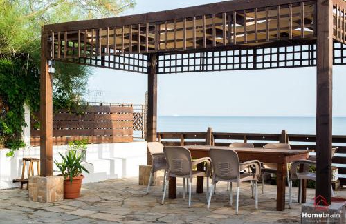 Nea Khili House | Sea Side House