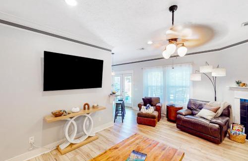 Upper Grand Lagoon House | Sea The Blessings