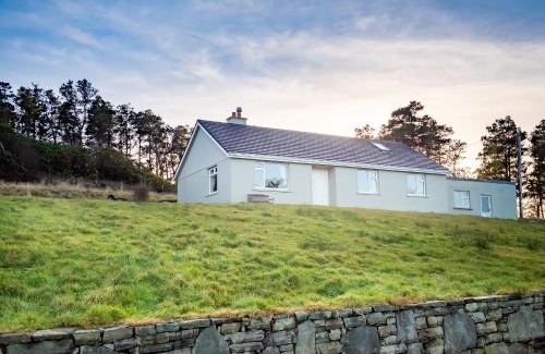 Tullycross House | Sea view cottage