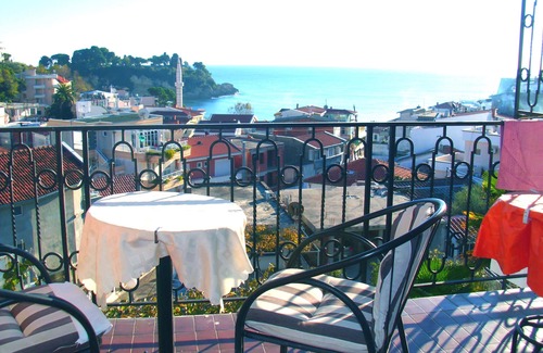 Rana Apartment | Sea view family apartments located at the heart of Town