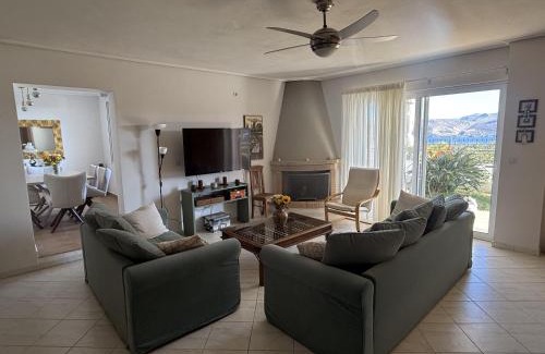 Anavyssos House | Sea View Serenity in Athens