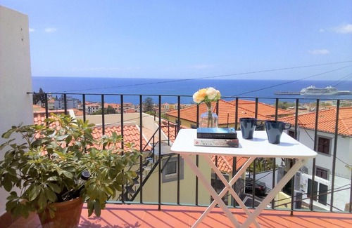 Santa Maria Maior Apartment | Sea View Terrace