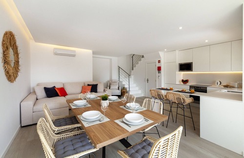 Benagil Ski Chalet | Sea view w/rooftop near Benagil Beach