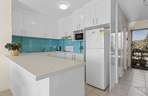 Alexandra Headland Apartment | Sea views at Alex Heads.