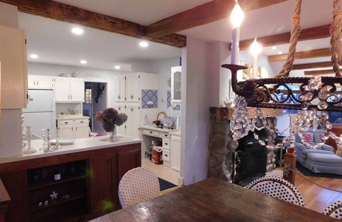 Kennebunkport House | SeaBiscuit-Ocean Views, Fabulous Deck & Great Room, Walk to Beach, CHARMING!