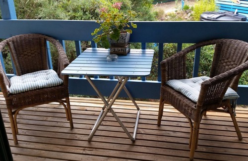 Golden Beach Villa | Seabreeze - beachfront accommodation