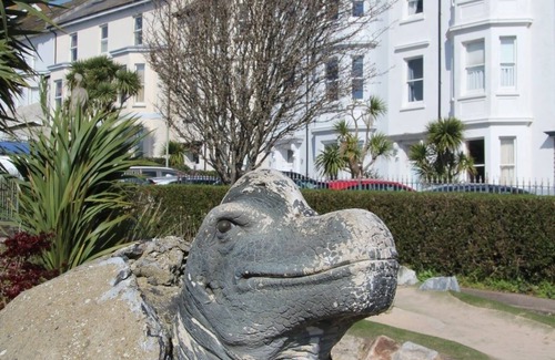 Seaton Apartment | Seafield - Central Seaside Retreat