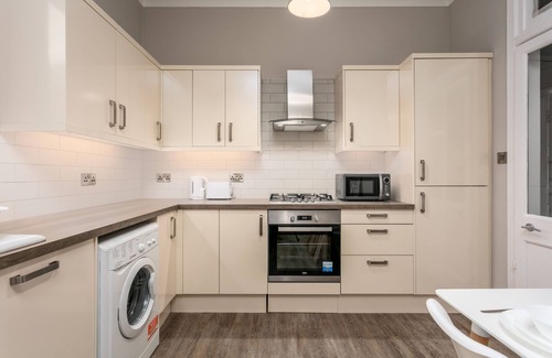 Ayr Apartment | Seaforth Suite - Donnini Apartments