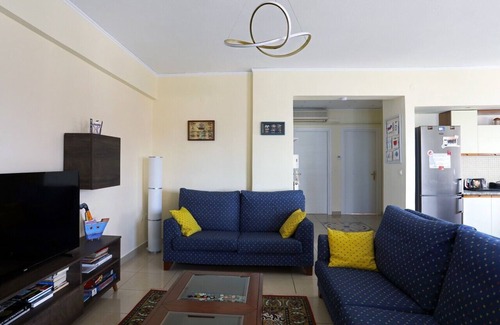 Central Macedonia Apartment | Seafront family apartment plus free parking, the Cruiseflat
