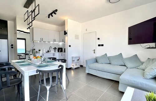 Nahariya Apartment | Seafront Gugel Waves GW945: Unmatched Sea Views in Nahariya