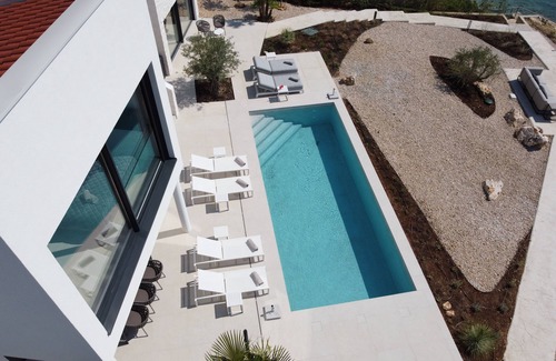 Stara Baska Villa | Seafront Luxury Villa Marim with Beach and Pool