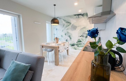 Chioggia Apartment | Seafront Modern Farmont Acquamarine Suite