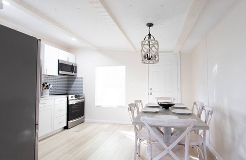 Palm Coast Cottage | Seagrass Cottage II- Pet friendly walk to Atlantic Ocean & Intracoastal Waterway