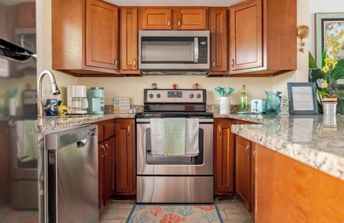 Fort Pierce Shores House | Seahorse Harbor - A Coastal Dog Friendly Place to Stay