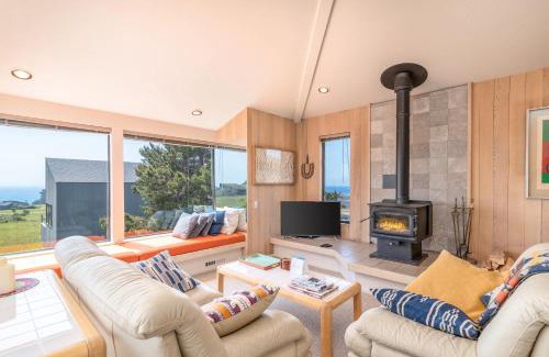 Sea Ranch House | Seal Moor - Ocean Views - Community Pool